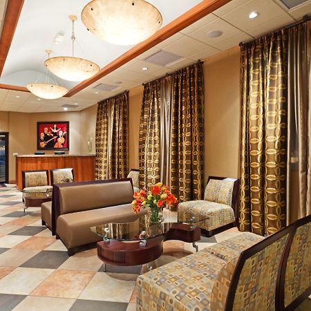 Crowne Plaza Greenville By Ihg Екстериор снимка