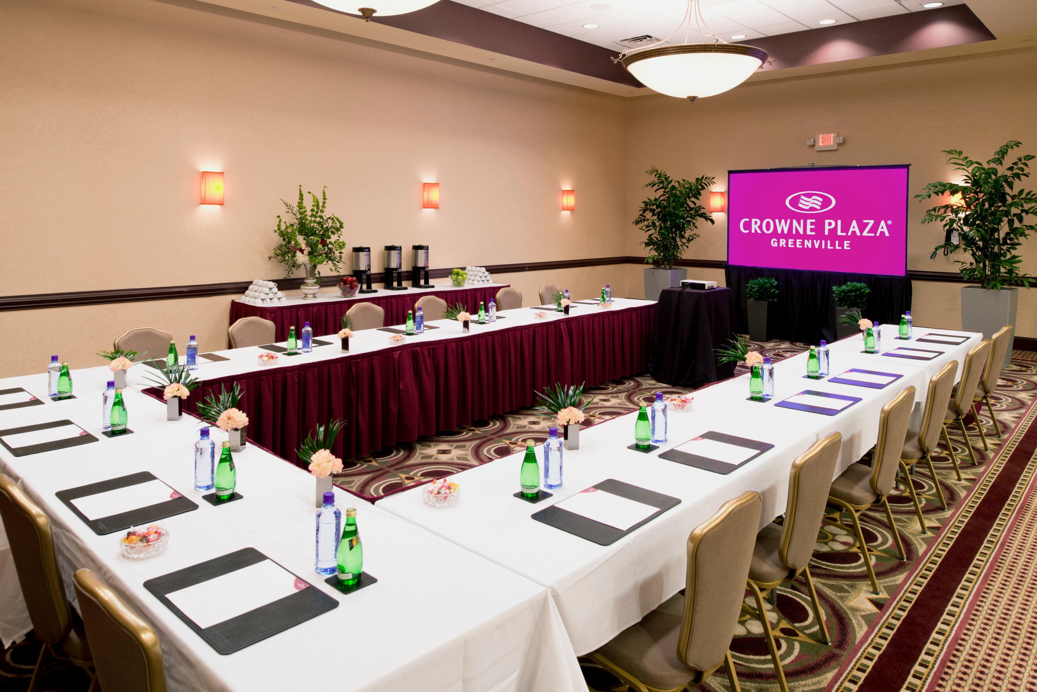 Crowne Plaza Greenville By Ihg Екстериор снимка