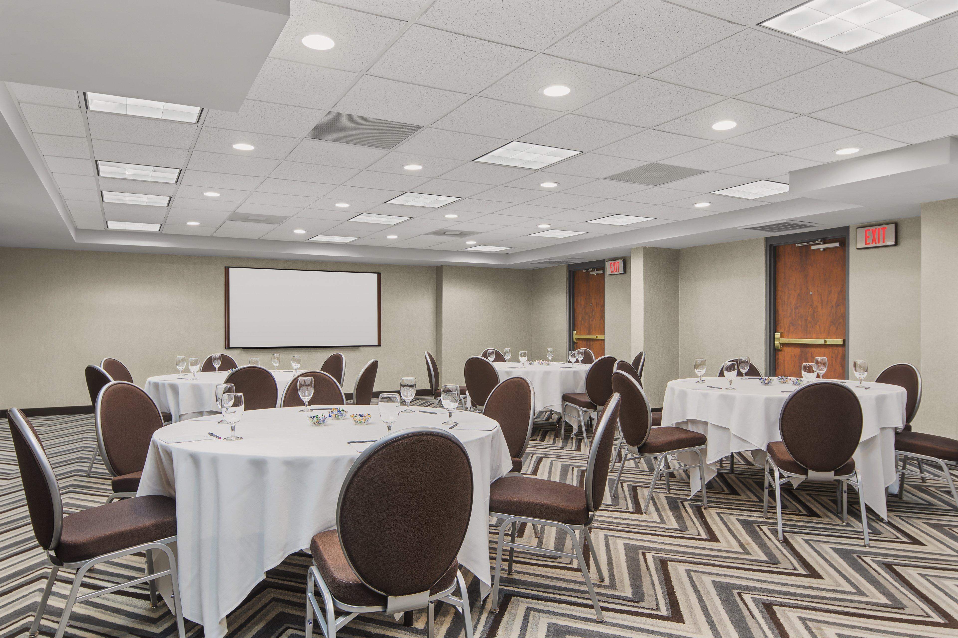 Crowne Plaza Greenville By Ihg Екстериор снимка