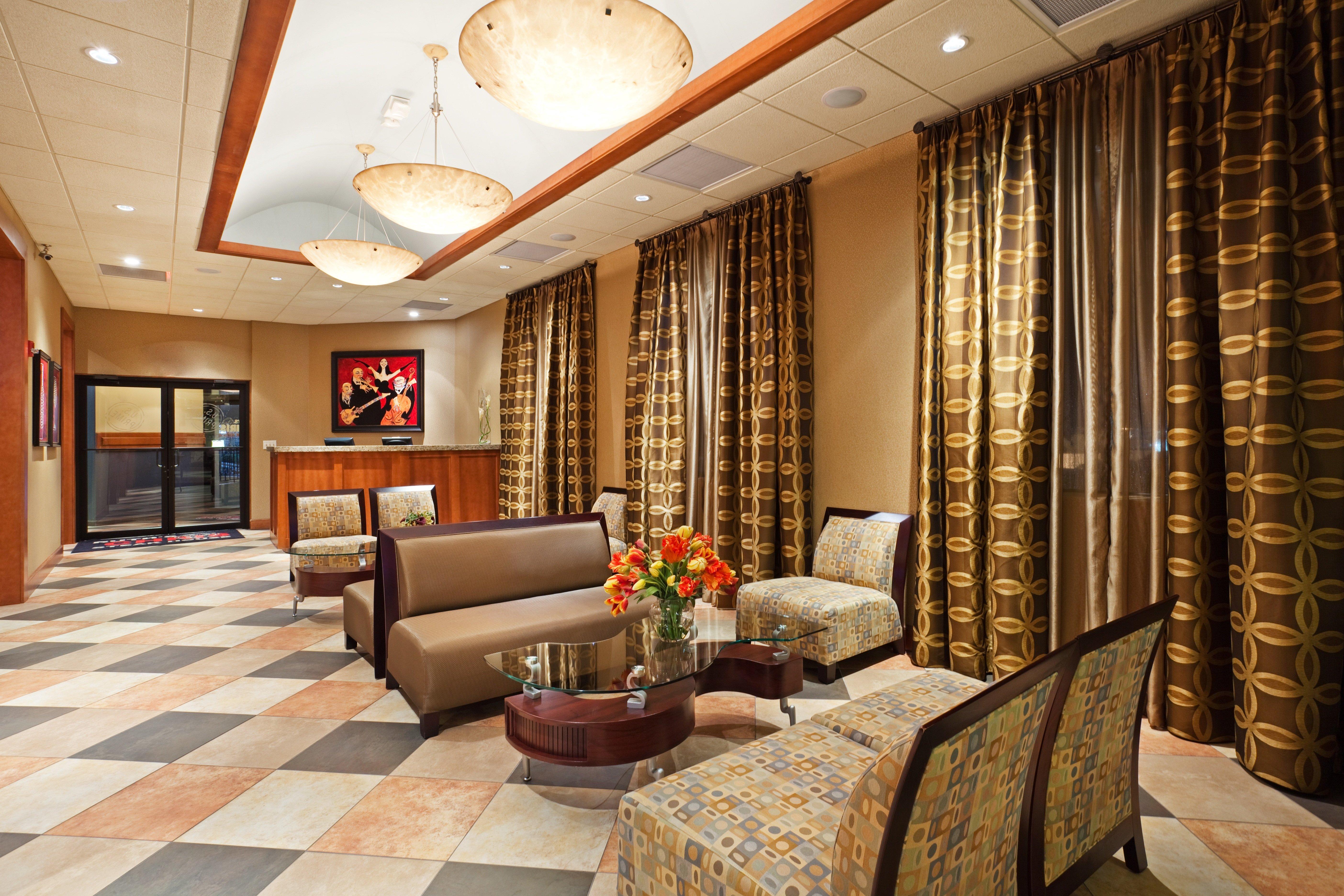 Crowne Plaza Greenville By Ihg Екстериор снимка