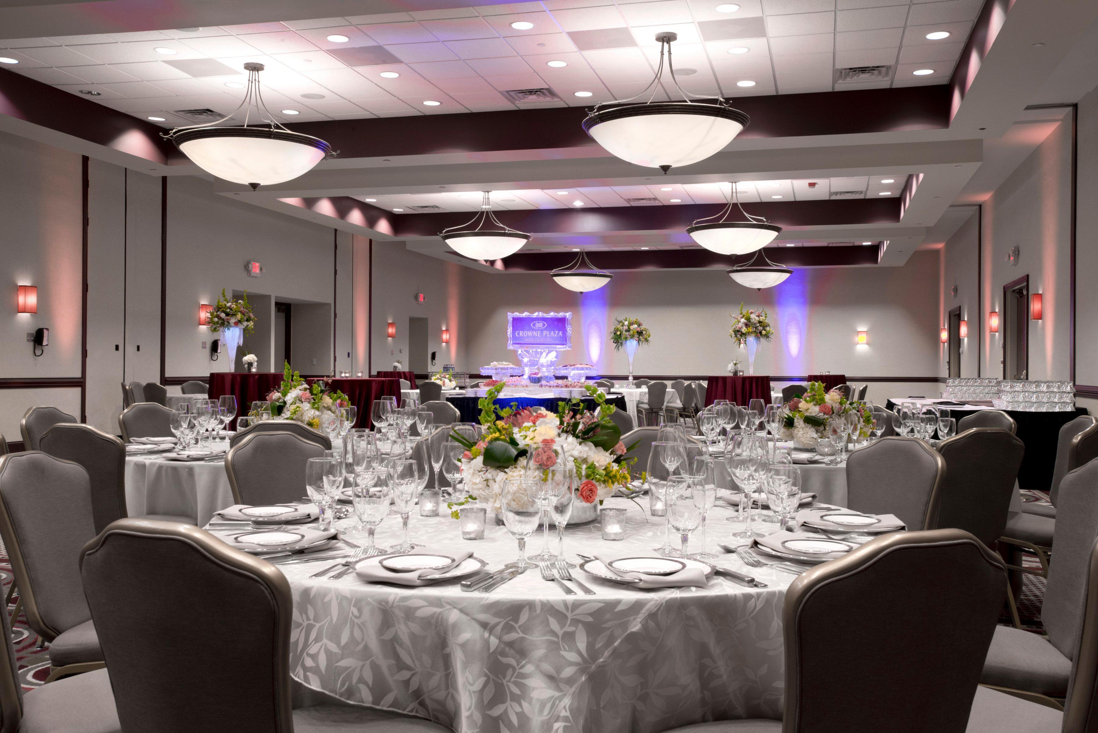 Crowne Plaza Greenville By Ihg Екстериор снимка