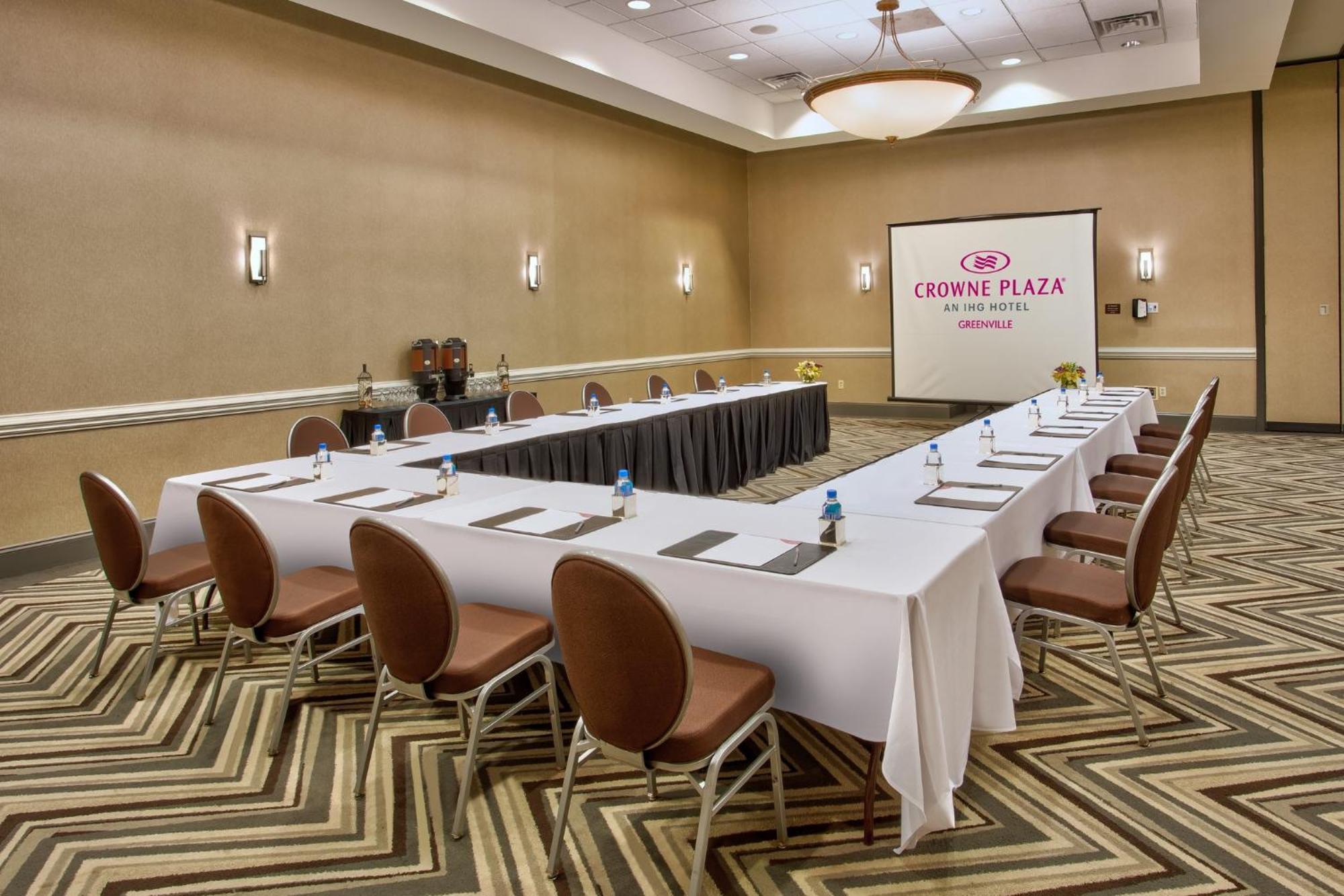 Crowne Plaza Greenville By Ihg Екстериор снимка
