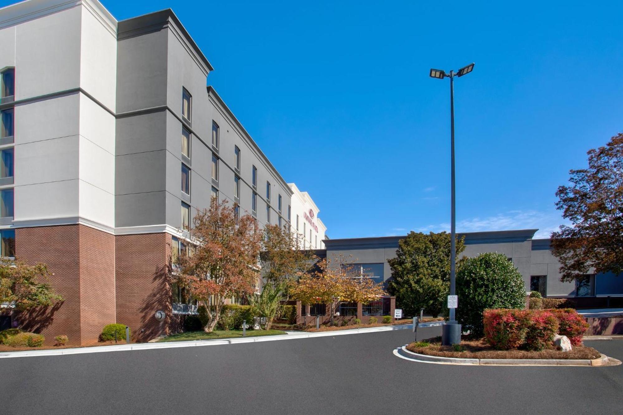 Crowne Plaza Greenville By Ihg Екстериор снимка