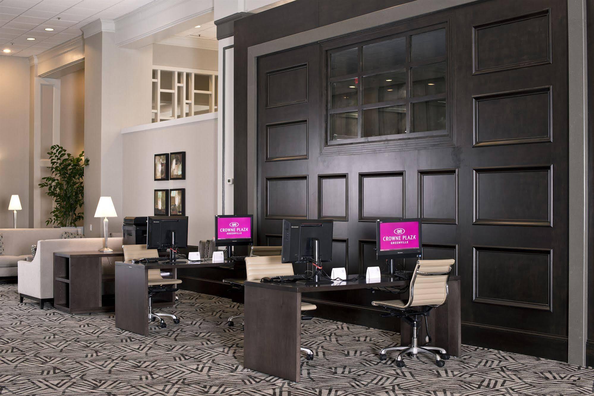 Crowne Plaza Greenville By Ihg Екстериор снимка